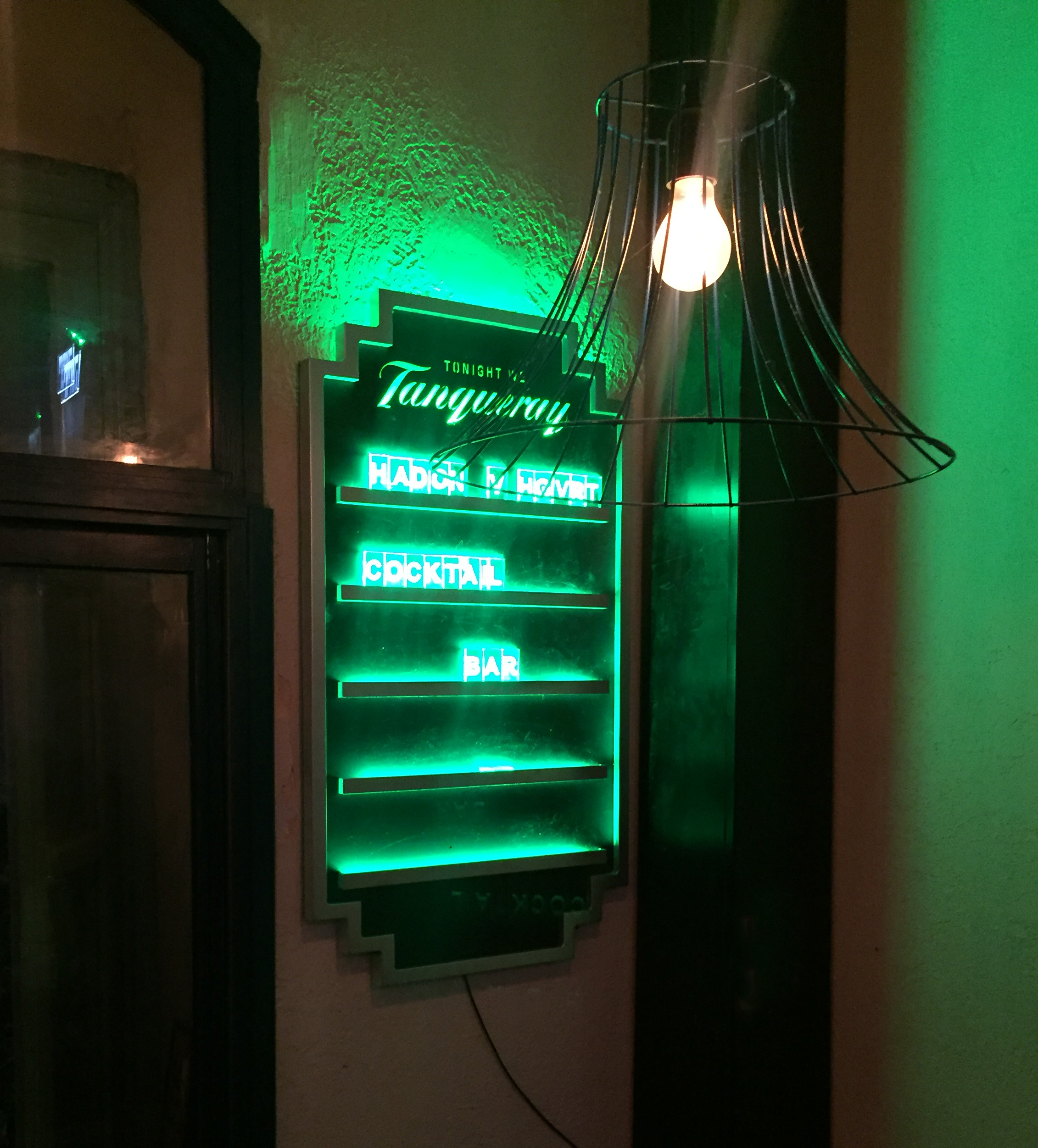 Tanqueray sign